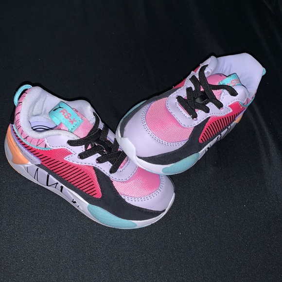 BRAND NEW Puma Running System girls shoes - Picture 1 of 6